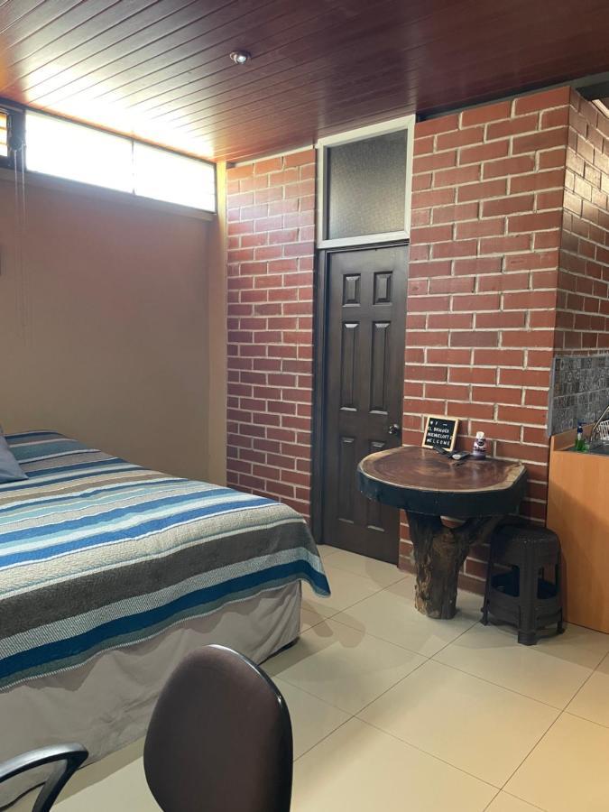 Appartement Huehueloft1 Estacionamiento Y Wifi à Huehuetenango Extérieur photo